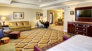InterContinental Hotels NEW Orleans by IHG
