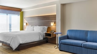 Holiday Inn Express & Suites Albuquerque Midtown by IHG
