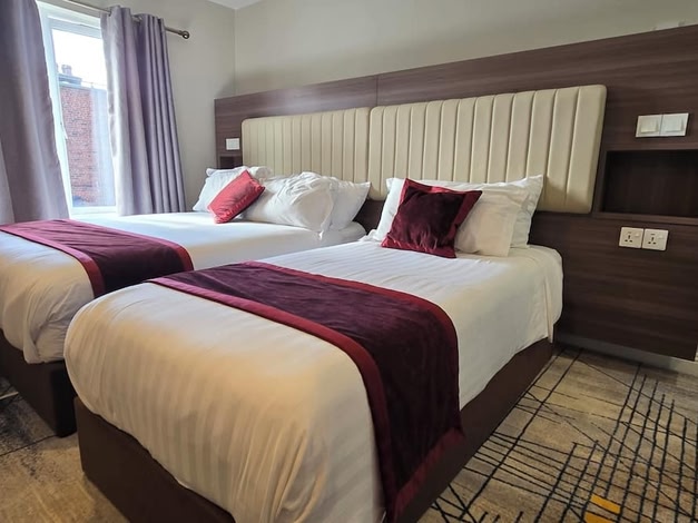 Double Bedroom Studios
