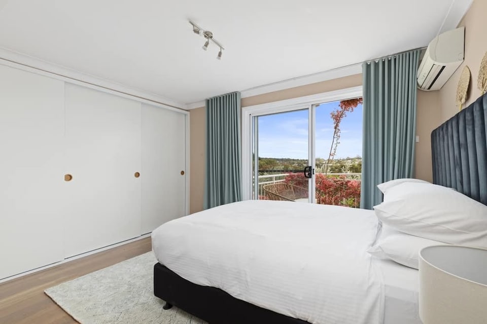Spacious 3-Bed Duplex in Leafy Seaforth