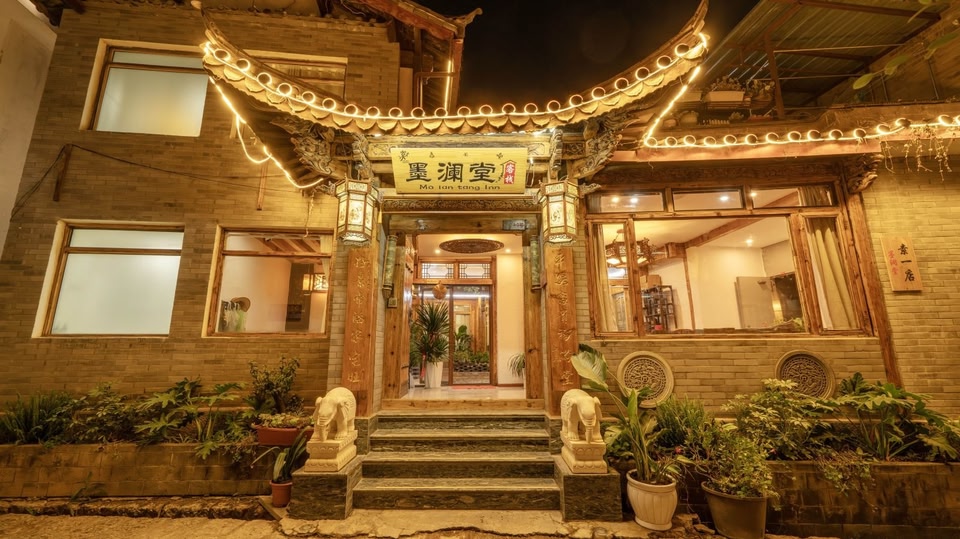 Lijiang Molantang Inn