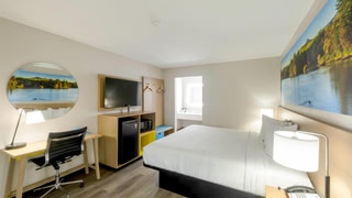 Days Inn & Suites by Wyndham Bossier City LA Shreveport
