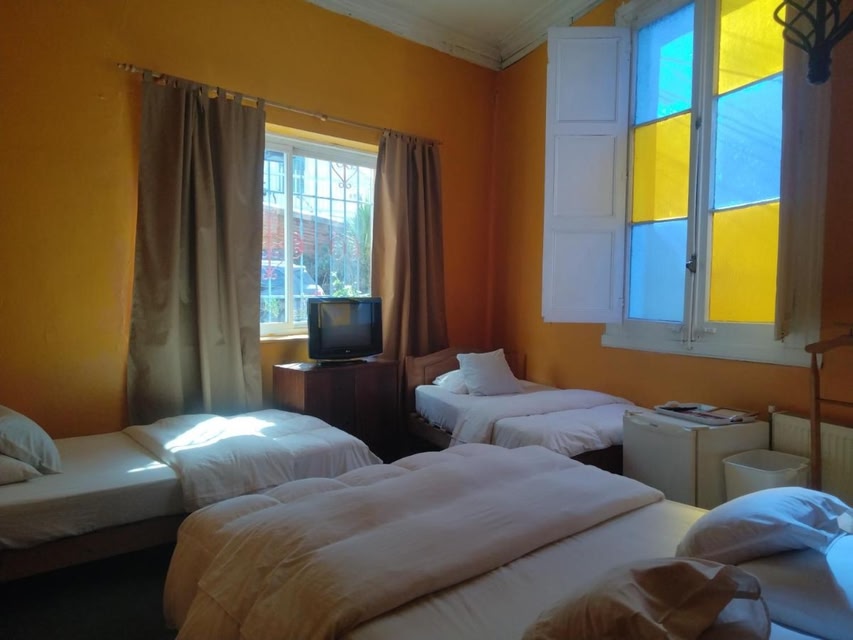De Gino Hostal