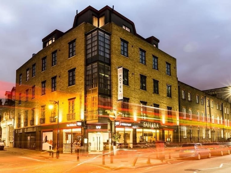cheap hotels near tobacco dock london Hotels near Tobacco Dock, London from £61/night in 2026