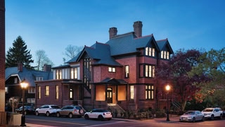 86 State Circle - Luxury Boutique Hotel