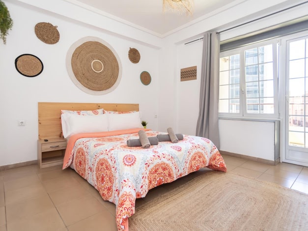 Big Room Holiday Alicante