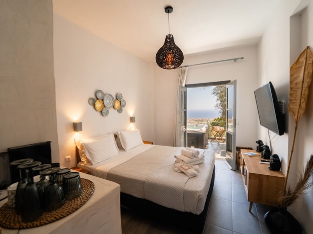 Divino Suites