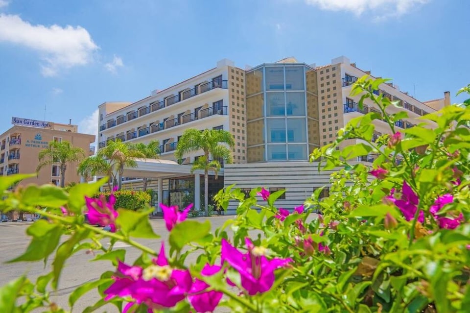 Tsokkos Gardens Hotel