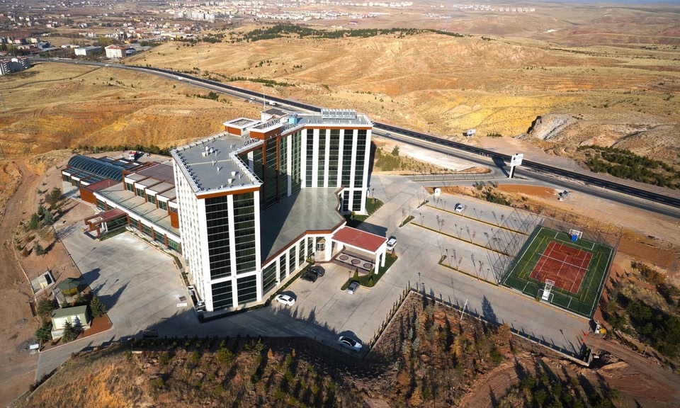 Grand Altuntas Hotel