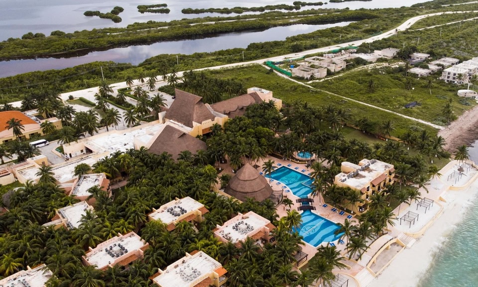 Reef Yucatán All Inclusive Hotel & Convention Center