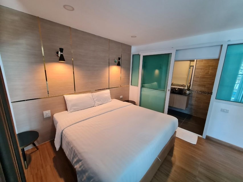 Opal House Hotel & Restaurant