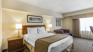 DoubleTree by Hilton St. John's Harbourview