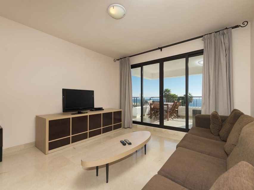 Apartment With 2 Bedrooms