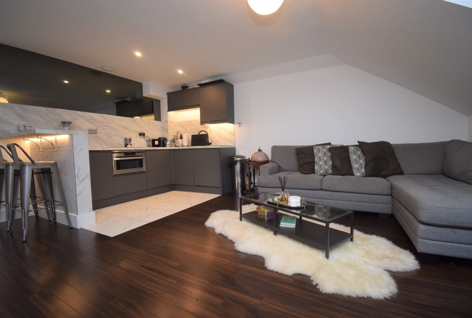 Stylish Central Flat George Sq