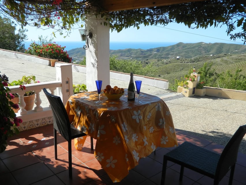 Casa Escondida (Hidden House),
