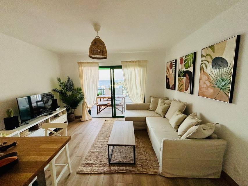 A Glorious Oceanfront Apartment