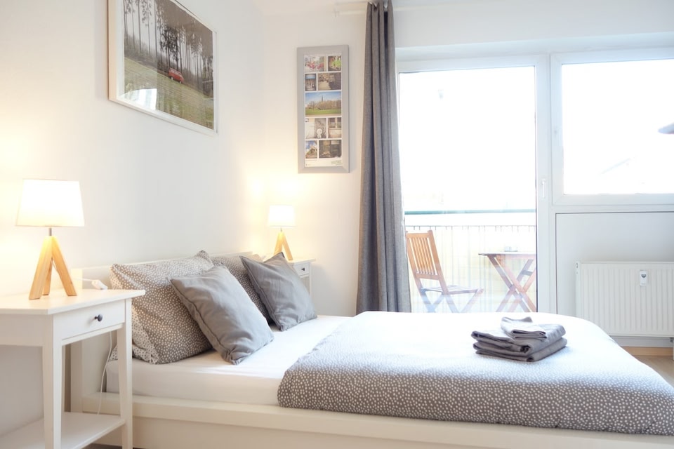 Appartamento alla moda nel quartiere Neustadt/balcone e parcheggio inclusi