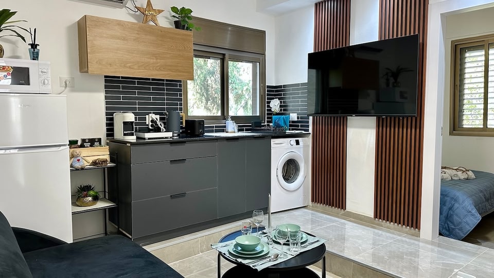 Downtown Haifa Suite
