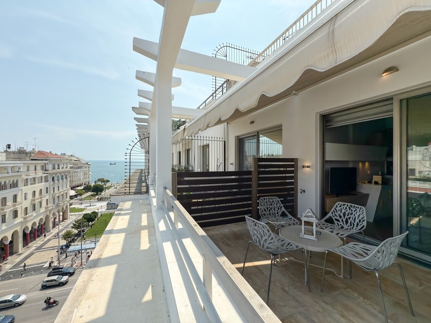 Luxury Central Apartment With Sea View E2