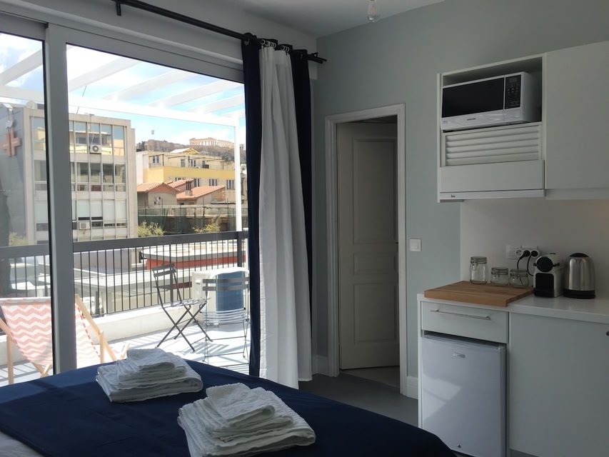 Athens Urban Surfer's Acropolis View Studio