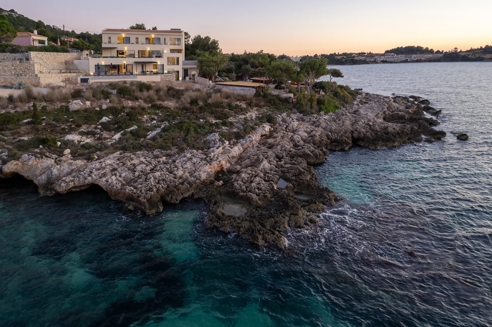 Almos Villa II