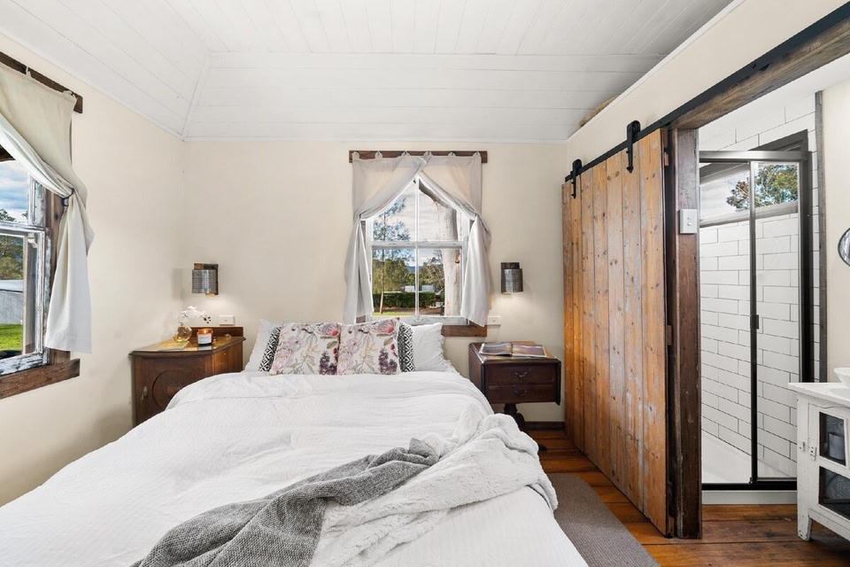 Scribbly Gum Cottage -Rustic Picturesque Romantic