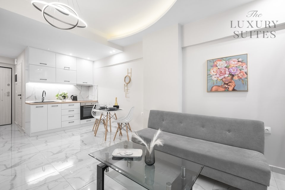 Danae, The Luxury Suites