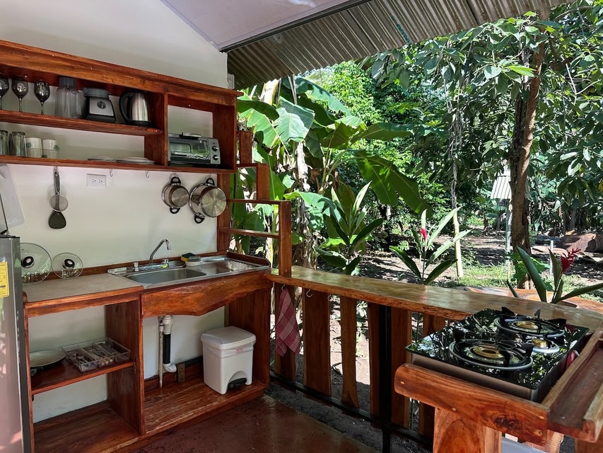 Playa Cedros Cabins