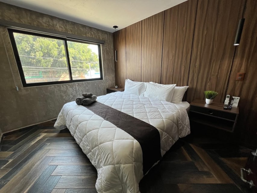 I403-Nice Loft Equipped With AC Internet and Kitchen