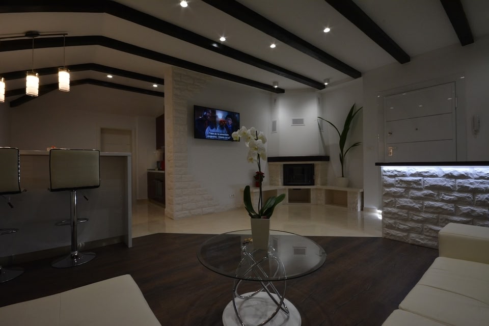 Luxurious Apartment V&M