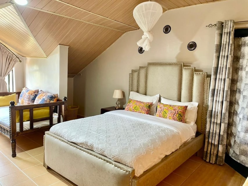 Penthouse Studio Apartment