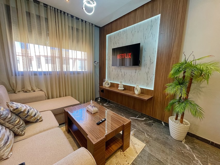 Modern and Warm Luxury Studio
