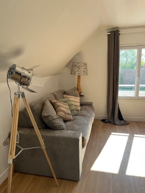 Nice Refurbished 3-room Apartment