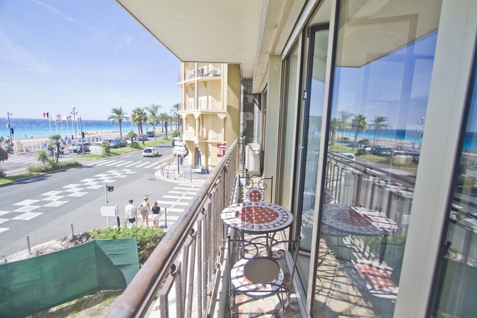 Sea Front Palace Promenade