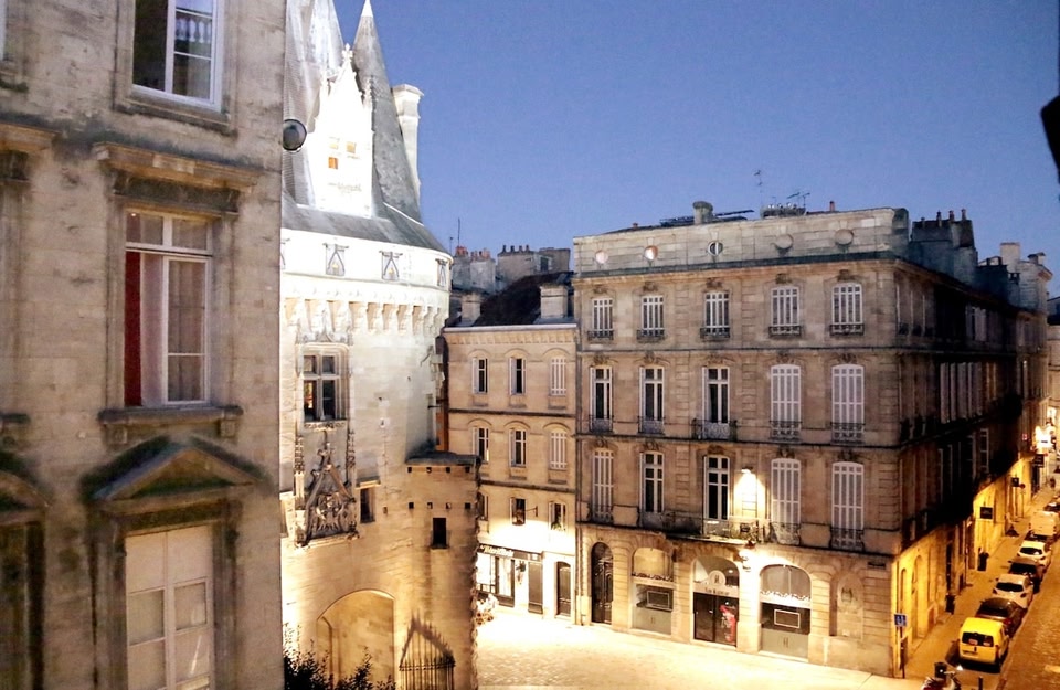Fairytale View · Historic Centre · 2BR + Elevator