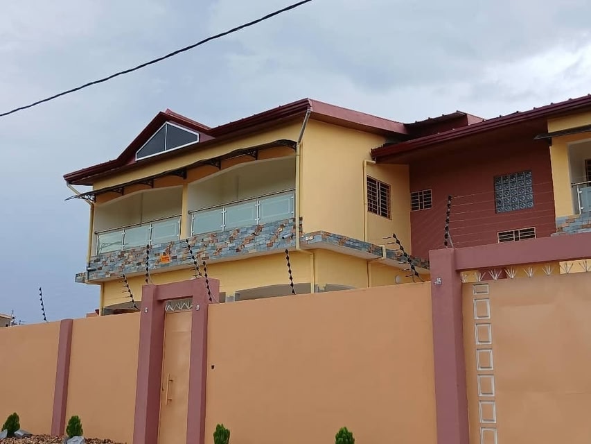 Emmanuel 1 Residence