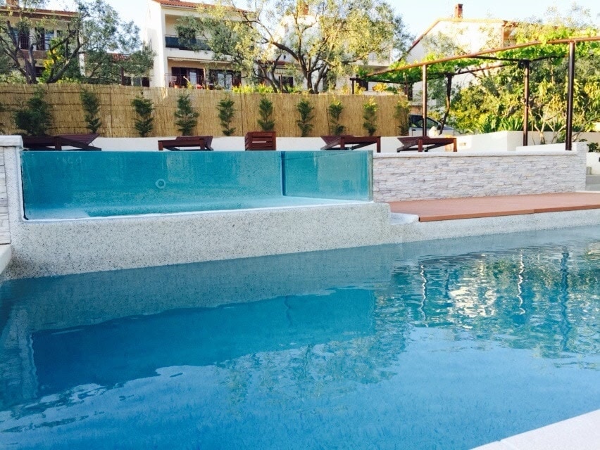 Great blue studio with pool&hot tub