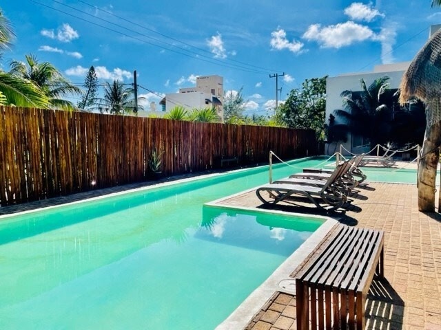1st Floor Condo:One Block From ocean,24hrSecurity