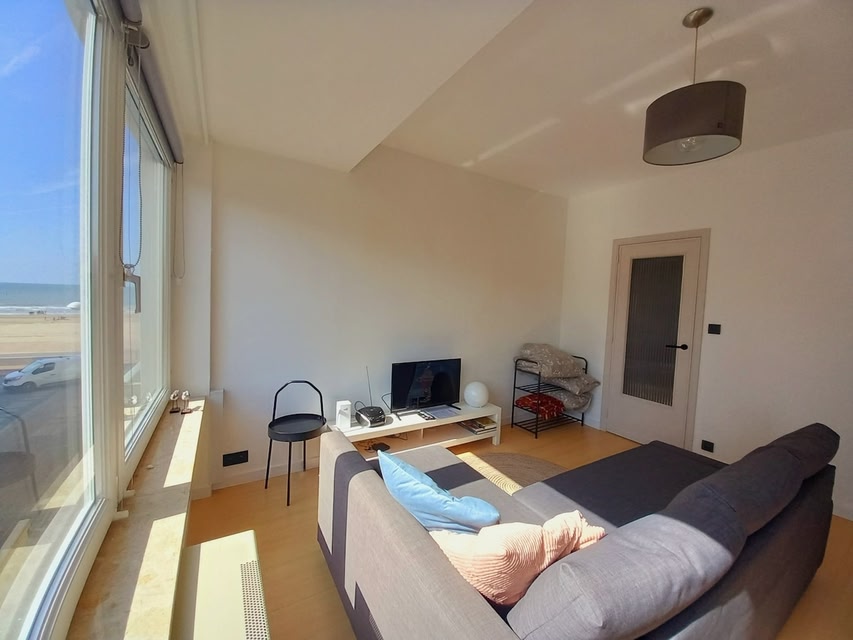 Seaside Studio Mistral