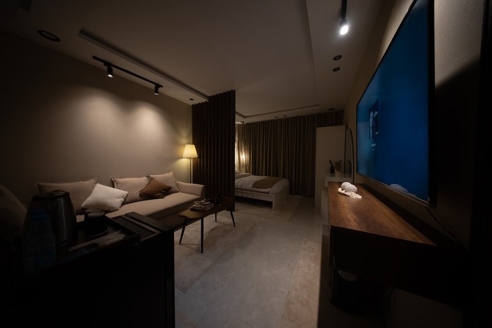 Cozy Self Entry Studio C4