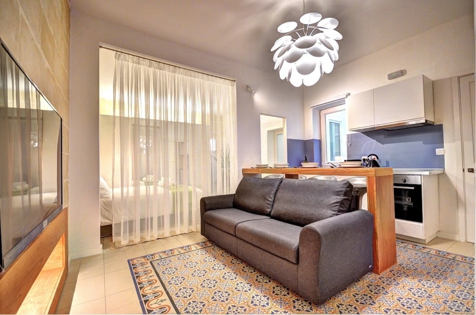 Boutique Studio in Valletta (3)