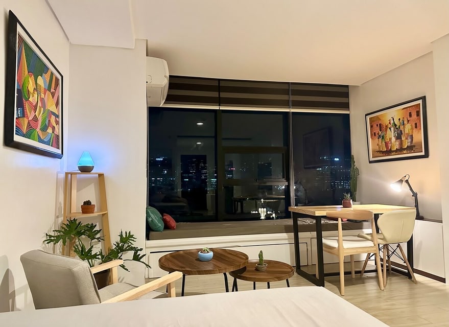 Brand New Oasis With a View!