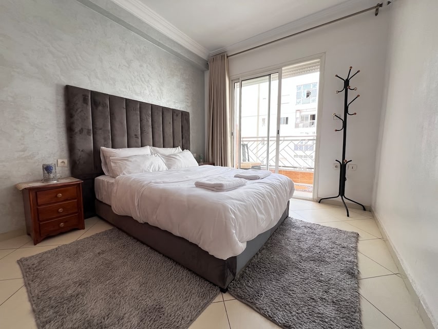 Modern Apartment Facing Souk El Had - Beach 5 min