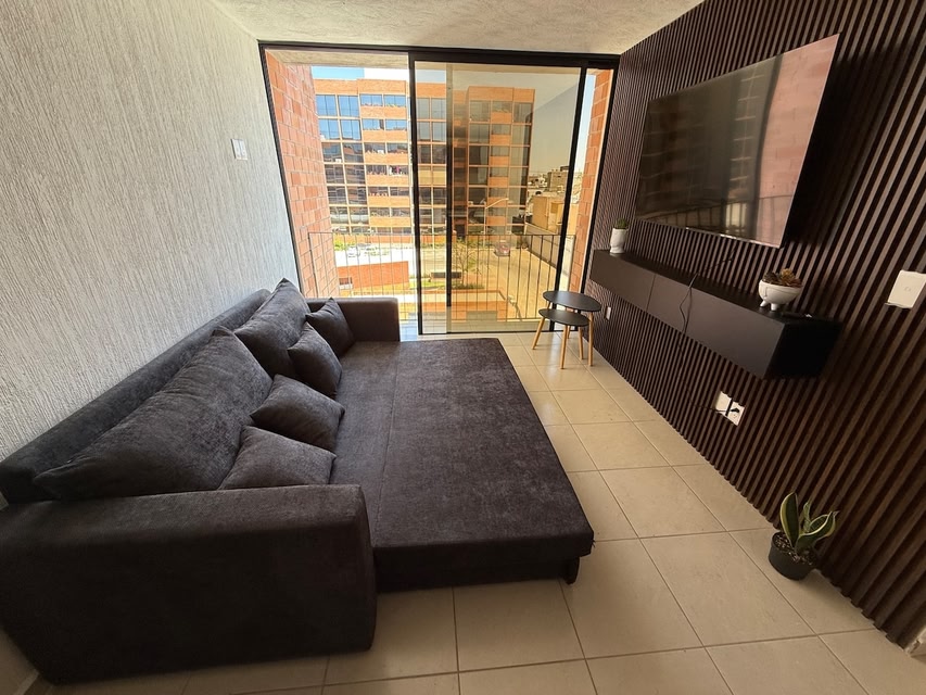 Alex's Apartment