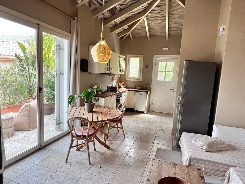 FOS Ionian Breeze Studio