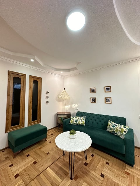 Jacquard Apartment
