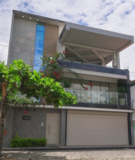 Luxury House