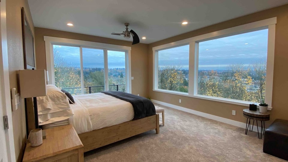 Gem On The Hill *NEW Listing *
