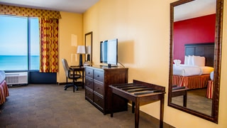 Pier House 60 Clearwater Beach Marina Hotel