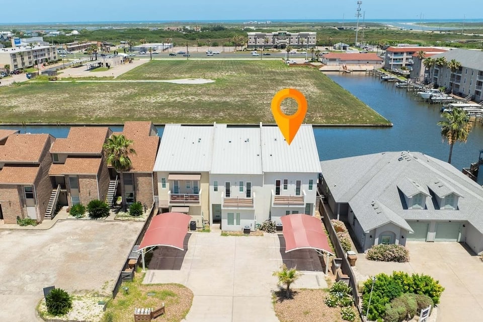 Waterfront Condo With Rooftop + Pool + Boat Slips, hotele w: Corpus ...